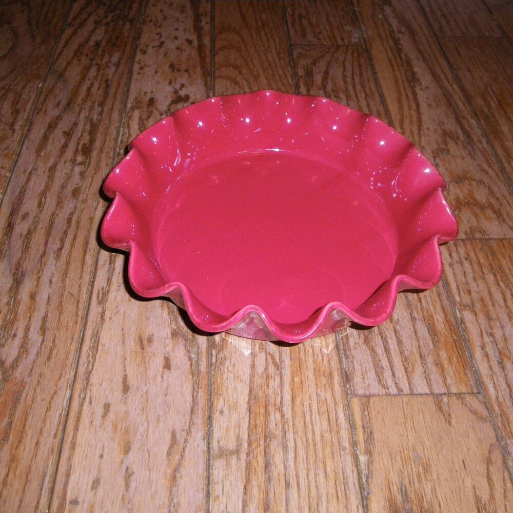 Home Essentials Round Baking Dish w/ Fluted Edges